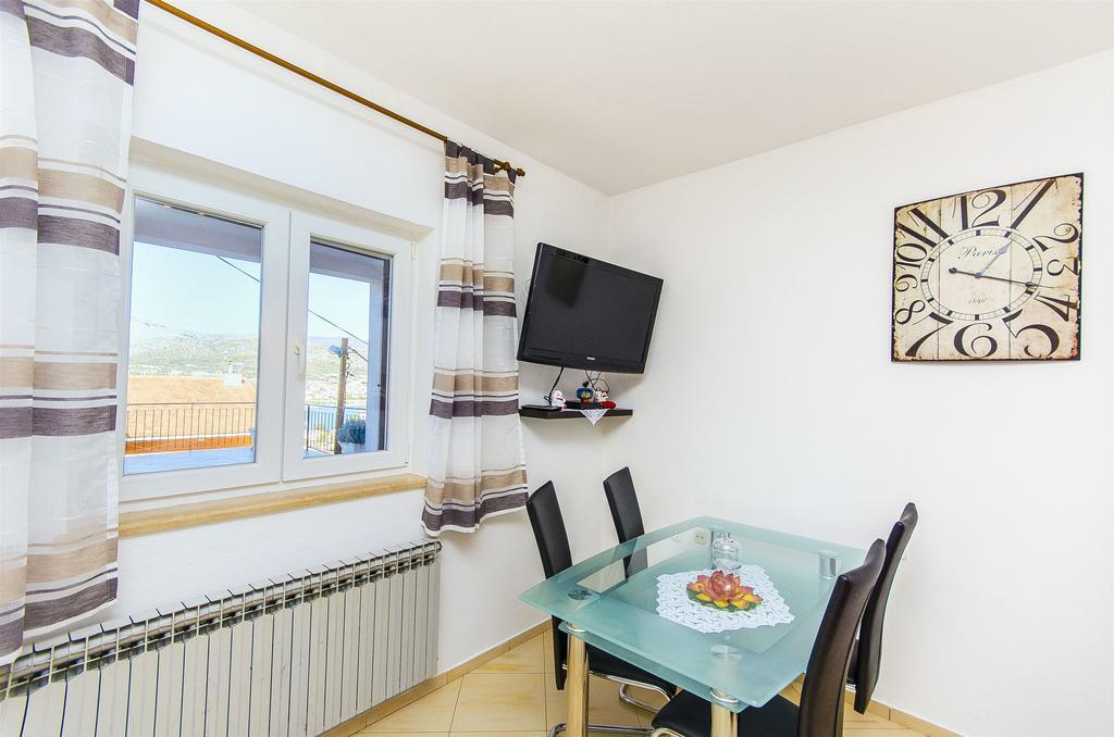Apartment Marijana Trogir Exterior photo