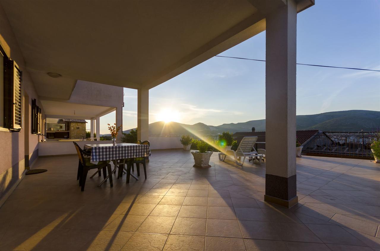 Apartment Marijana Trogir Exterior photo